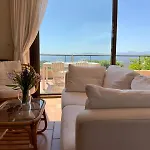 House In Bormes-les-mimosas, Cap Benat * Bormes-les-Mimosas