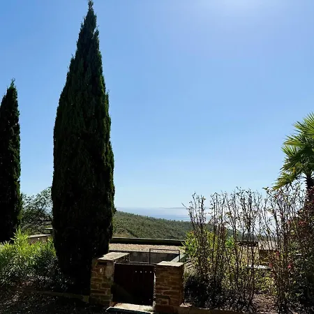 House In Bormes-les-mimosas, Cap Benat Vila *