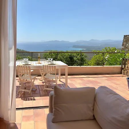 Vila House In Bormes-les-mimosas, Cap Benat Bormes-les-Mimosas